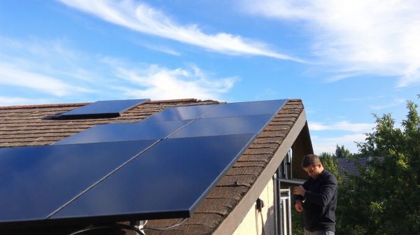 Avantages incontournables des panneaux photovoltaïques pour votre domicile