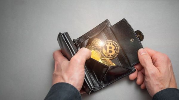 Comment la montée des cryptomonnaies affecte-t-elle le système financier traditionnel ?